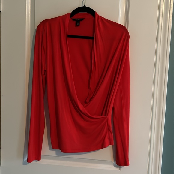 Banana Republic Women’s Threadsoft Wrap Top Size Medium - Picture 1 of 4